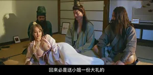 Người má chiều chuộng cậu con trai hết mực, ngay cả khi con bổng dưng “cương cứng”